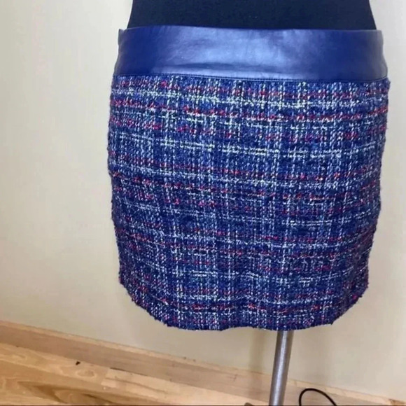 Abercrombie &Fitch mini skirt - Picture 4 of 10